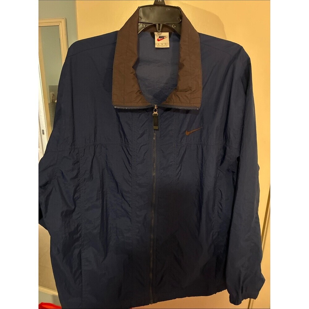 Nike Men's Navy Windbreaker with Brown Collar